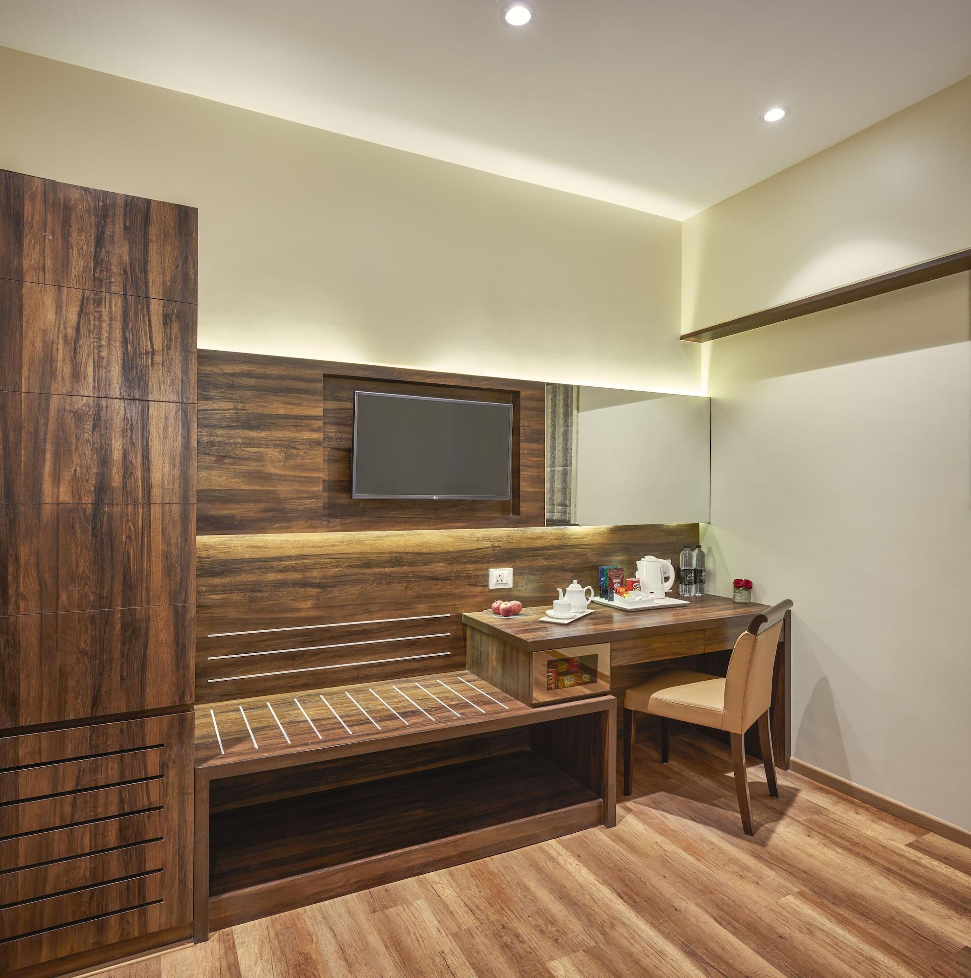 Hotel Bawa Regency Мумбай Екстериор снимка